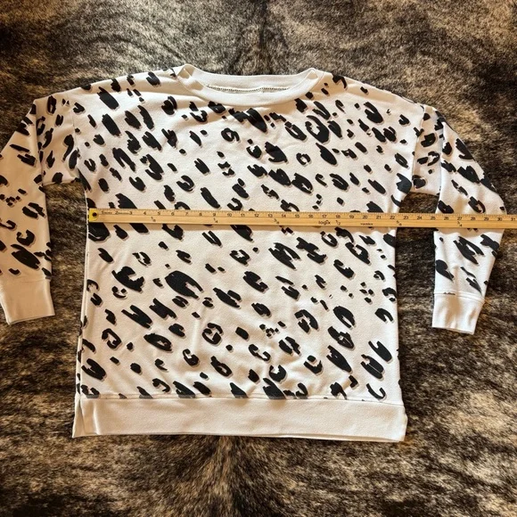 Wonderly Cheetah / Leopard Print Sweater Size Large, Animal Print Long Sleeve - Picture 11 of 11